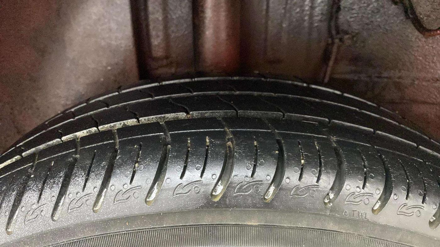 2021 Tata ALTROZ XT PETROL, Petrol, Manual, 21,415 km, Right Rear Tyre Tread