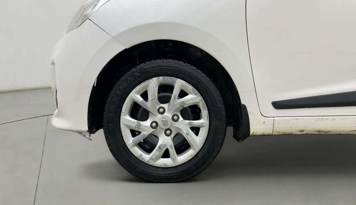2017 Hyundai Grand i10 SPORTZ (O) 1.2 KAPPA VTVT, Petrol, Manual, 91,435 km, Left Front Wheel