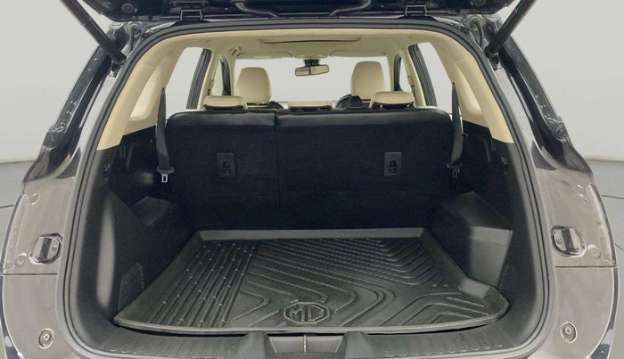 2022 MG HECTOR SHARP 1.5 PETROL CVT, Petrol, Automatic, 35,878 km, Boot Open Zoomed View