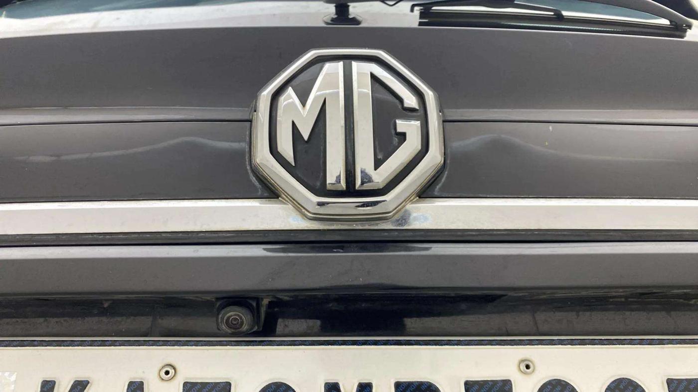 2022 MG HECTOR SHARP 1.5 PETROL CVT, Petrol, Automatic, 35,878 km, Parking Camera