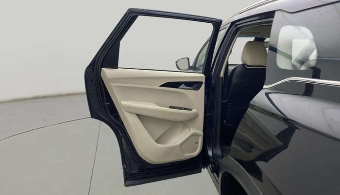 2022 MG HECTOR SHARP 1.5 PETROL CVT, Petrol, Automatic, 35,878 km, LHS Rear Door