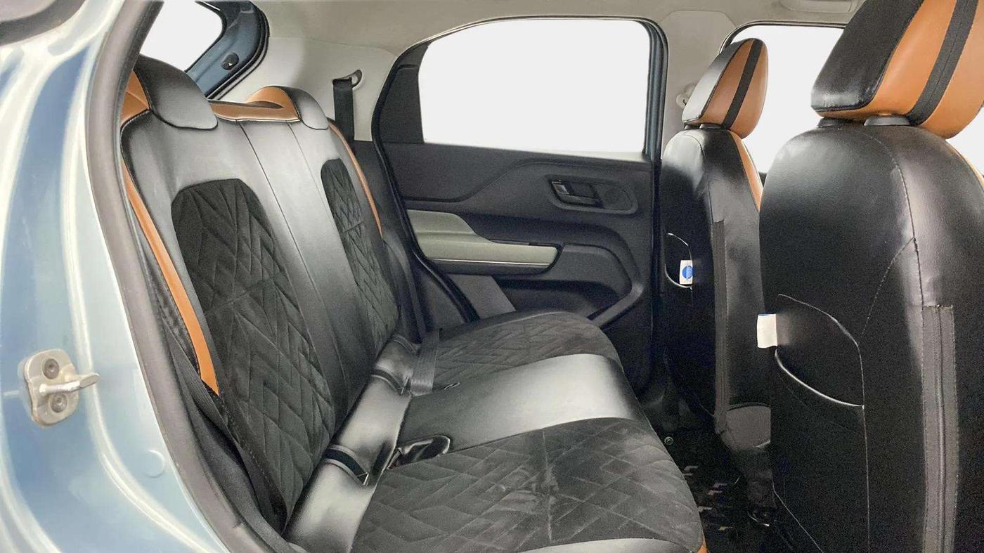 2021 Tata PUNCH ADVENTURE MT, Petrol, Manual, 41,434 km, Right Side Rear Door Cabin