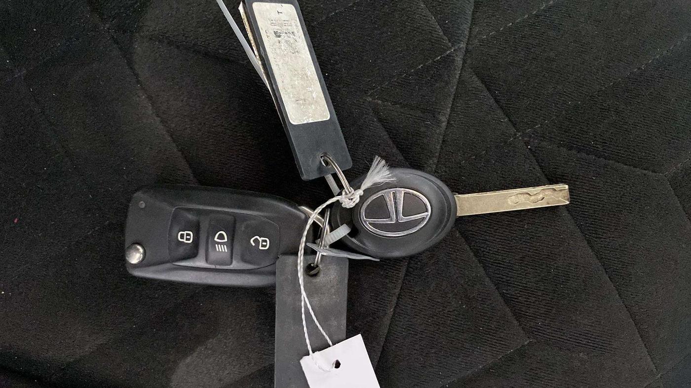 2021 Tata PUNCH ADVENTURE MT, Petrol, Manual, 41,434 km, Key Close Up