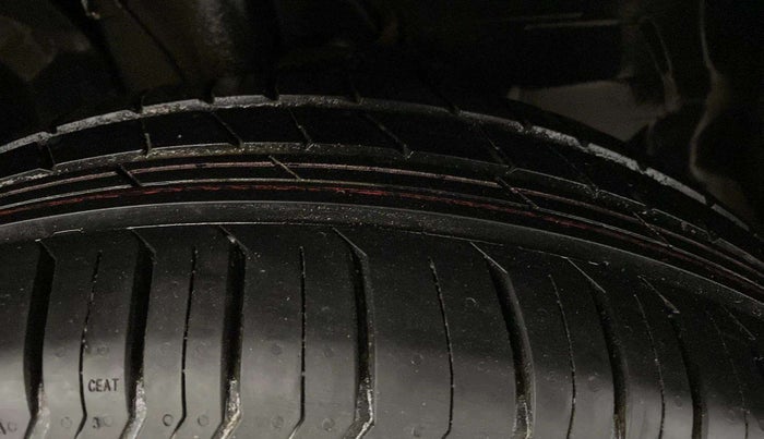 2021 Tata PUNCH ADVENTURE MT, Petrol, Manual, 41,434 km, Right Front Tyre Tread