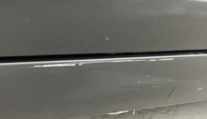 2022 Maruti Vitara Brezza VXI, Petrol, Manual, 67,564 km, Right running board - Minor scratches