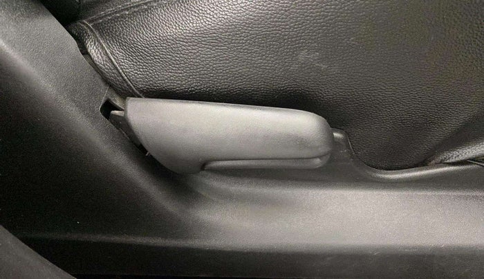 2022 Maruti Vitara Brezza VXI, Petrol, Manual, 67,564 km, Driver Side Adjustment Panel
