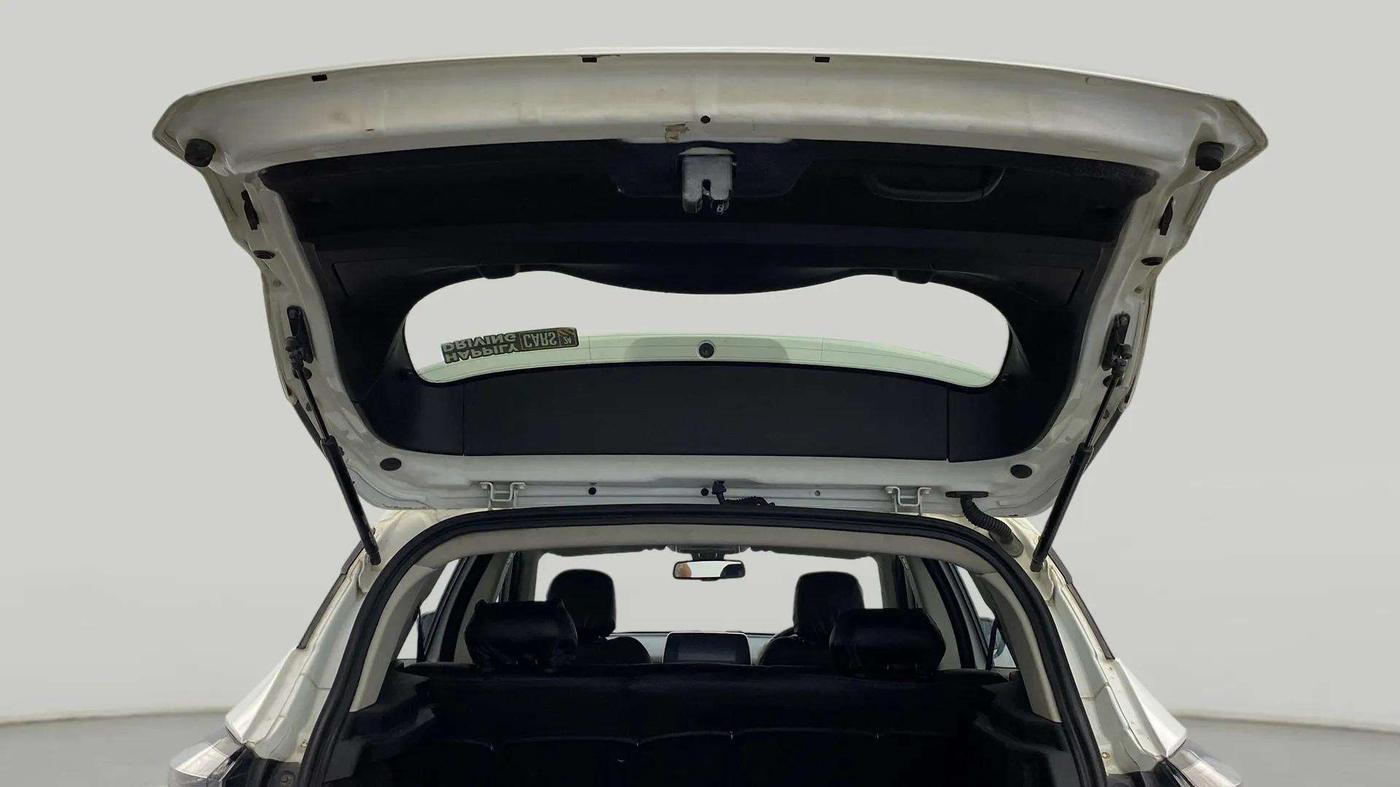 2021 Tata Harrier XZA PLUS 2.0L, Diesel, Automatic, 70,951 km, Boot Door Open