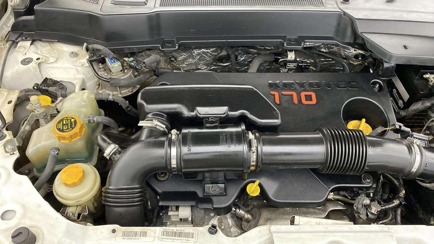 2021 Tata Harrier XZA PLUS 2.0L, Diesel, Automatic, 70,951 km, Engine View - Right