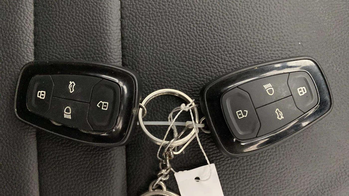 2021 Tata Harrier XZA PLUS 2.0L, Diesel, Automatic, 70,951 km, Key Close Up