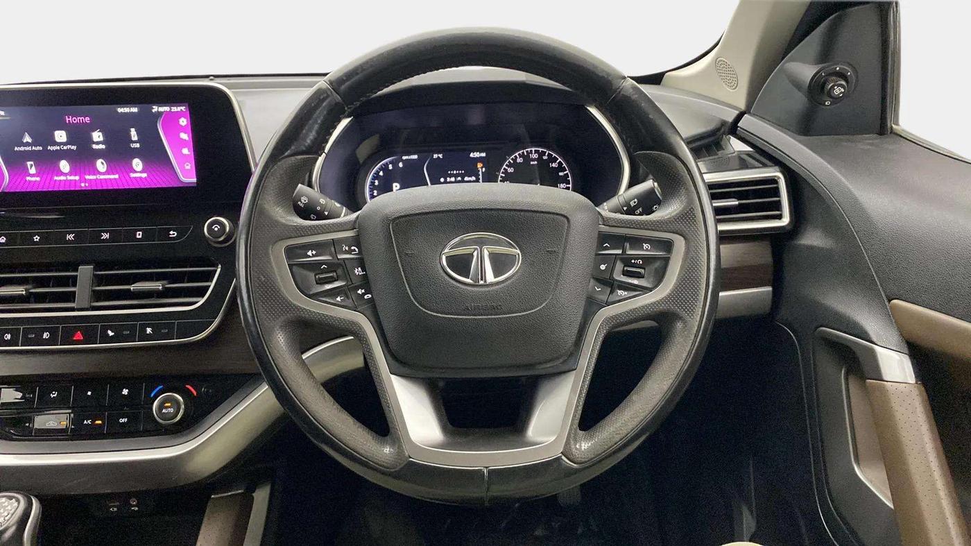 2021 Tata Harrier XZA PLUS 2.0L, Diesel, Automatic, 70,951 km, Steering Wheel Close Up