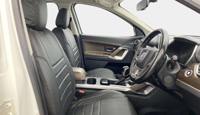 2021 Tata Harrier XZA PLUS 2.0L, Diesel, Automatic, 70,798 km, Right Side Front Door Cabin
