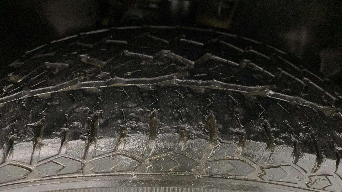 2021 Tata Harrier XZA PLUS 2.0L, Diesel, Automatic, 70,951 km, Right Front Tyre Tread