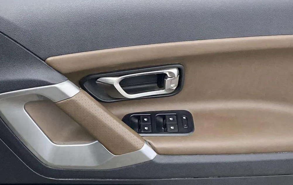 2021 Tata Harrier XZA PLUS 2.0L, Diesel, Automatic, 70,951 km, Driver Side Door Panels Control