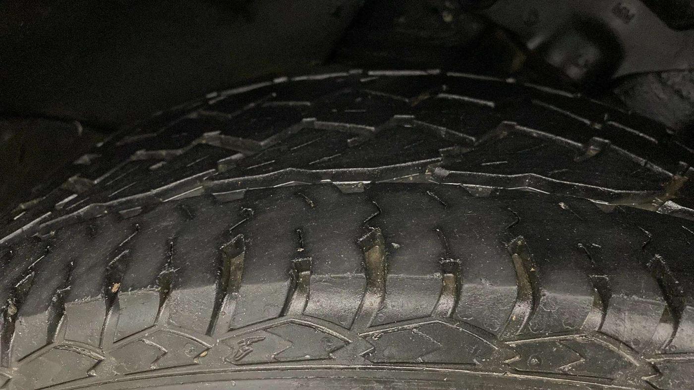 2021 Tata Harrier XZA PLUS 2.0L, Diesel, Automatic, 70,951 km, Left Rear Tyre Tread