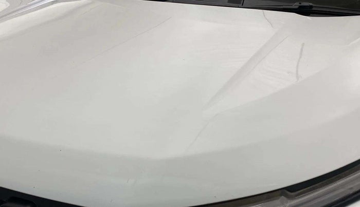 2021 Tata Harrier XZA PLUS 2.0L, Diesel, Automatic, 70,798 km, Bonnet (hood) - Slight discolouration