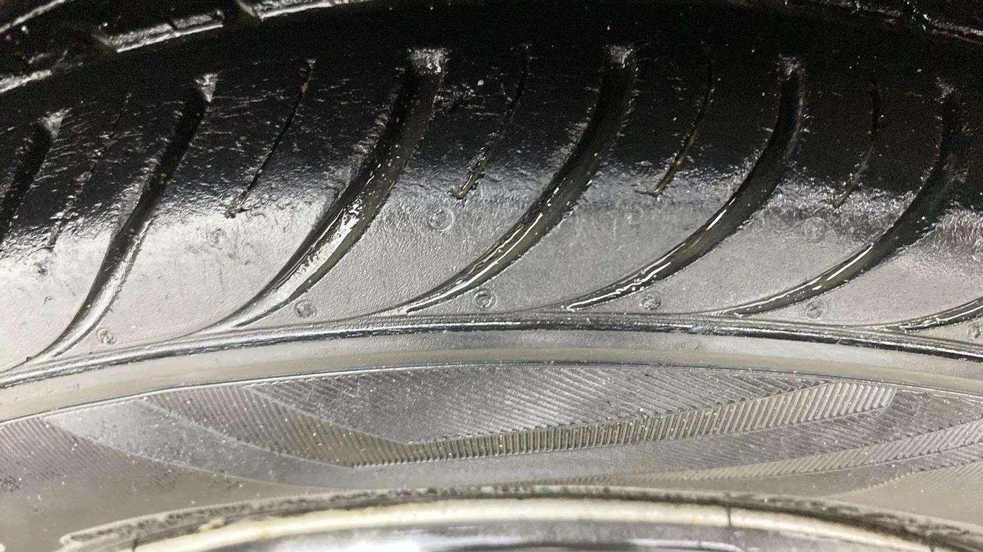 2017 Hyundai Eon ERA +, Petrol, Manual, 54,281 km, Left Front Tyre Tread