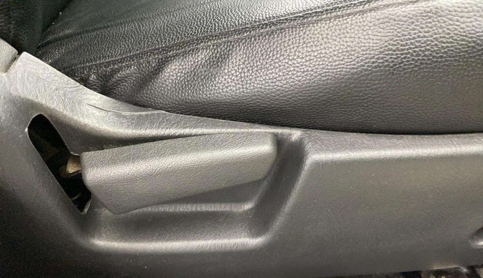 2017 Maruti Alto K10 VXI, Petrol, Manual, 97,123 km, Driver Side Adjustment Panel