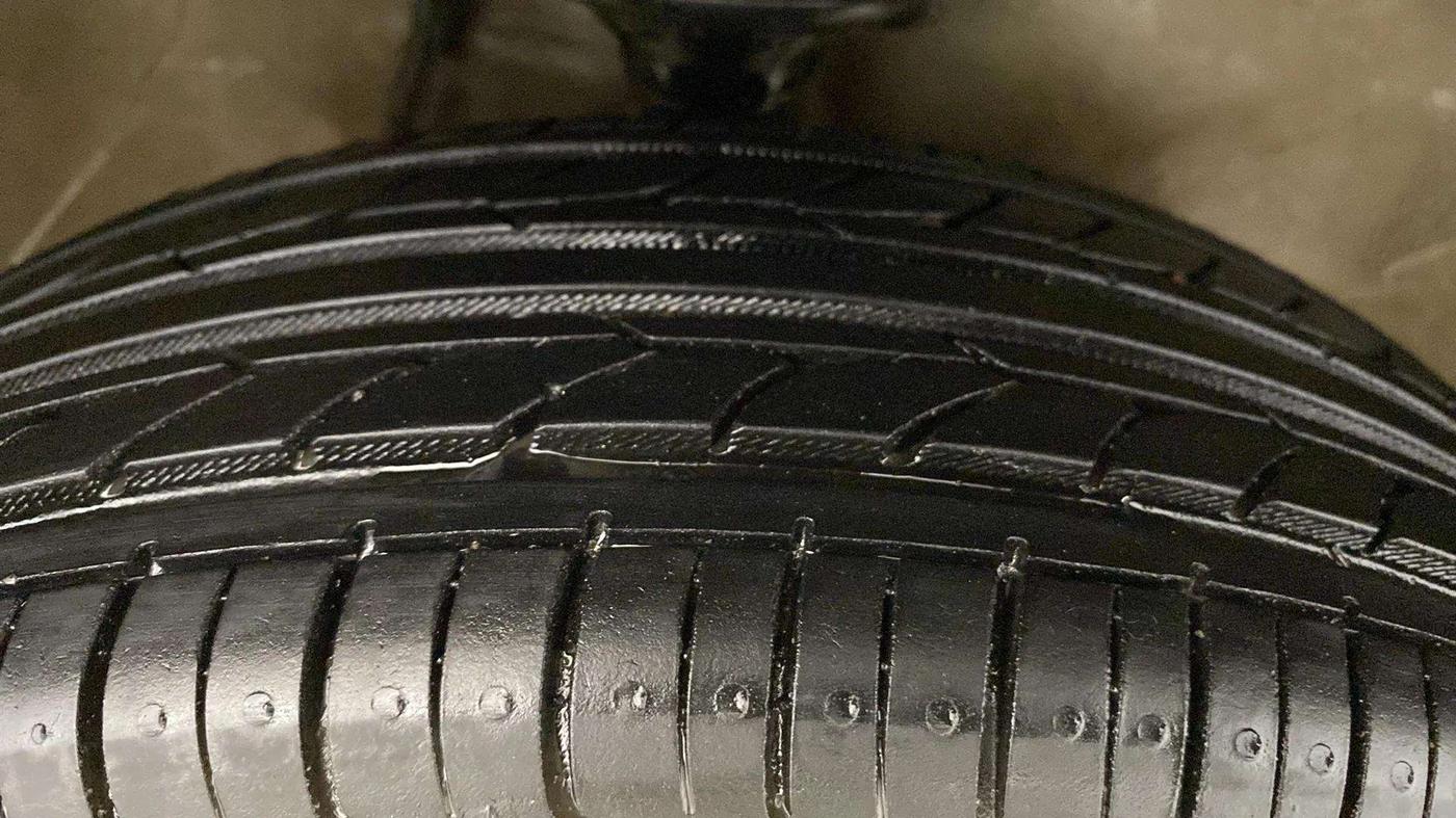 2017 Maruti Alto K10 VXI, Petrol, Manual, 97,123 km, Right Front Tyre Tread