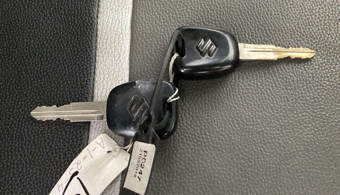 2017 Maruti Alto K10 VXI, Petrol, Manual, 97,123 km, Key Close Up