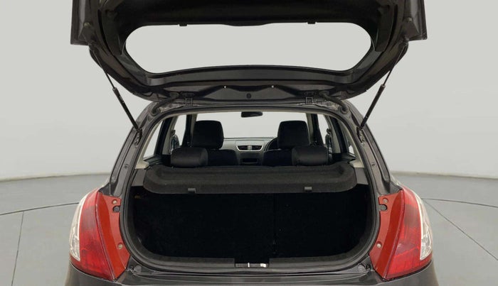 2016 Maruti Swift LXI (O), Petrol, Manual, 74,983 km, Boot Inside