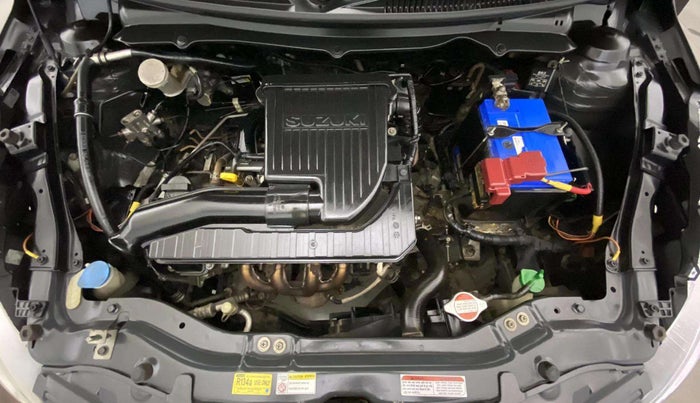 2016 Maruti Swift LXI (O), Petrol, Manual, 74,983 km, Engine View