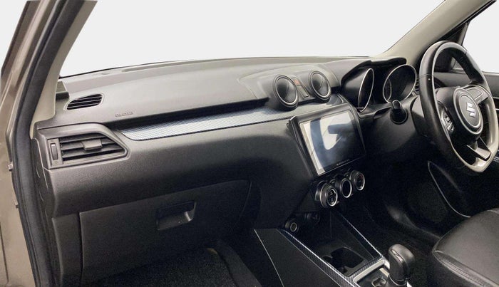 2018 Maruti Swift ZXI AMT, Petrol, Automatic, 64,710 km, Dashboard - Minor scratches