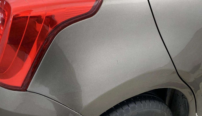 2018 Maruti Swift ZXI AMT, Petrol, Automatic, 64,710 km, Right quarter panel - Minor scratches