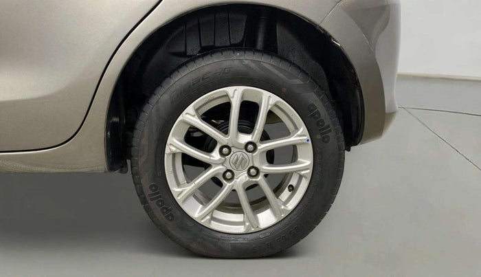 2018 Maruti Swift ZXI AMT, Petrol, Automatic, 64,710 km, Left rear tyre - Minor scratches