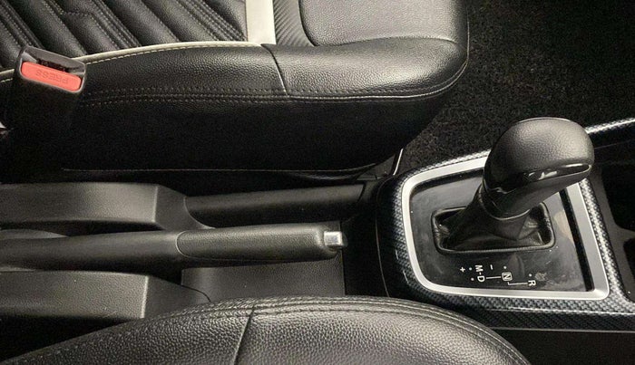 2018 Maruti Swift ZXI AMT, Petrol, Automatic, 64,391 km, Gear Lever