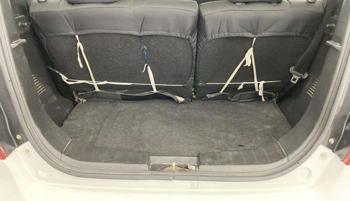 2014 Maruti Wagon R 1.0 LXI, Petrol, Manual, 64,541 km, Boot Inside