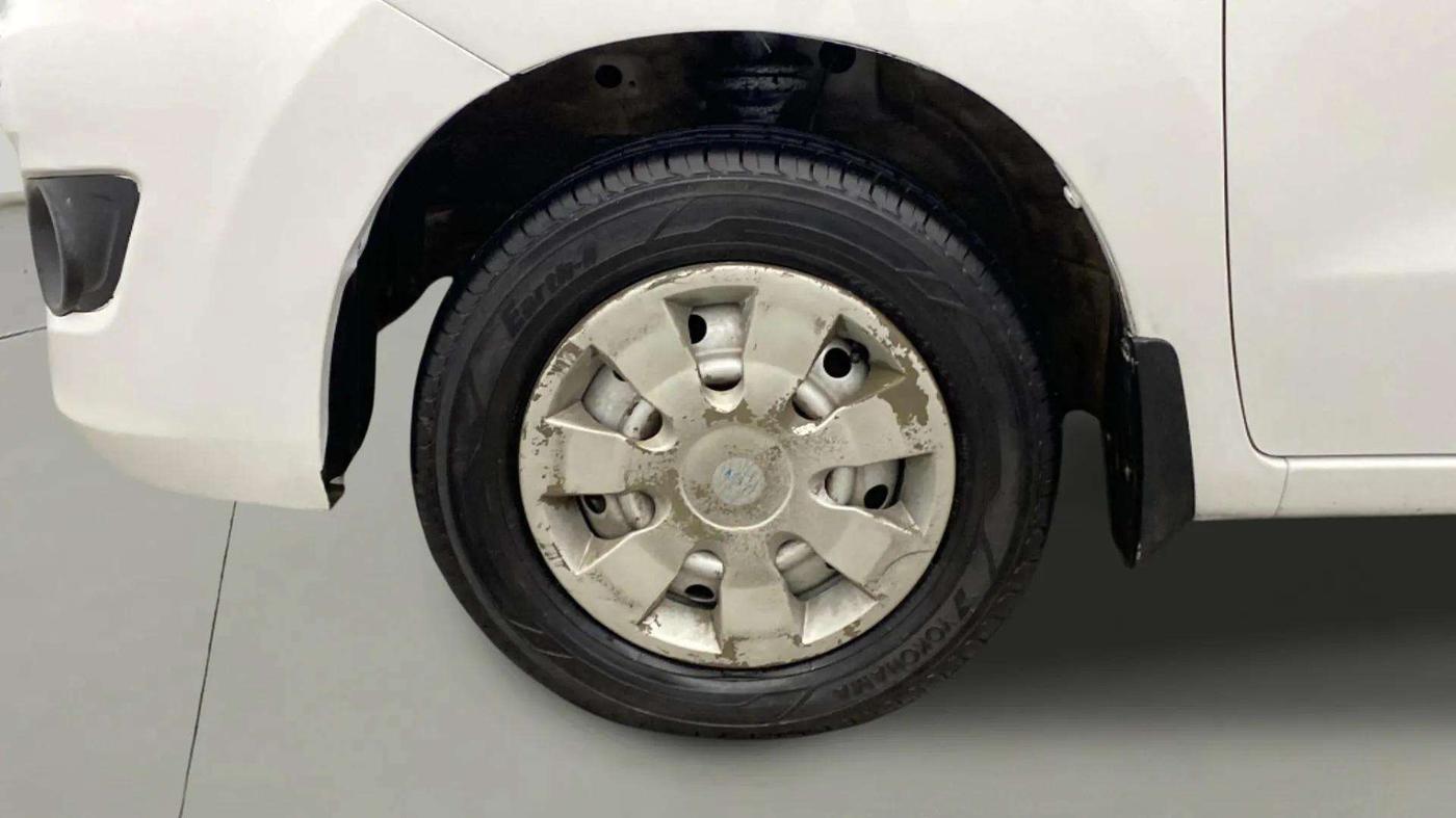 2014 Maruti Wagon R 1.0 LXI, Petrol, Manual, 64,541 km, Left Front Wheel