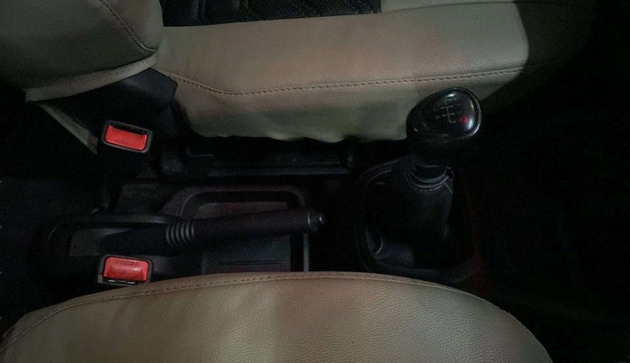 2018 Datsun Redi Go A, Petrol, Manual, 39,681 km, Gear Lever