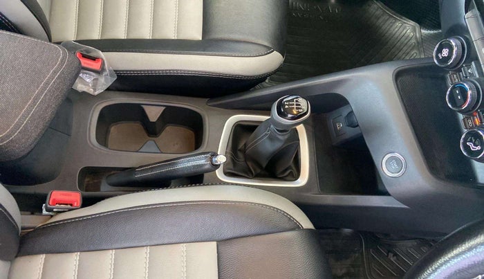 2023 Nissan MAGNITE XV PREMIUM, Petrol, Manual, 16,622 km, Gear Lever