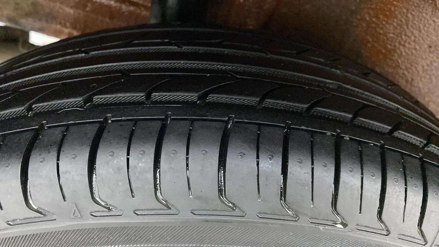 2019 Maruti New Wagon-R VXI 1.2 AMT, Petrol, Automatic, 67,661 km, Right Rear Tyre Tread