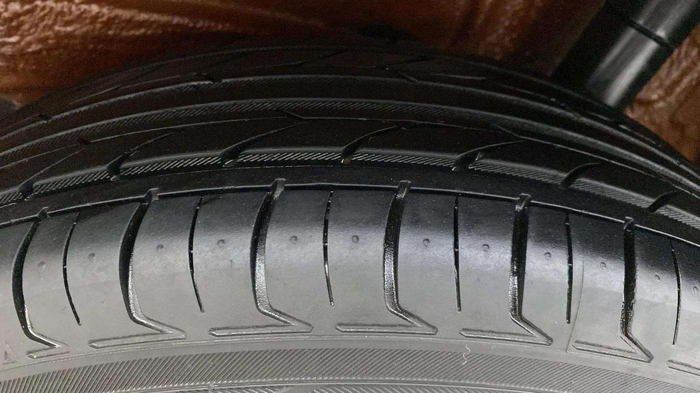 2019 Maruti New Wagon-R VXI 1.2 AMT, Petrol, Automatic, 67,661 km, Left Rear Tyre Tread