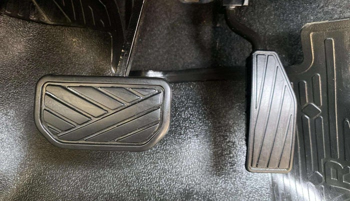 2019 Maruti New Wagon-R VXI 1.2 AMT, Petrol, Automatic, 67,628 km, Pedals