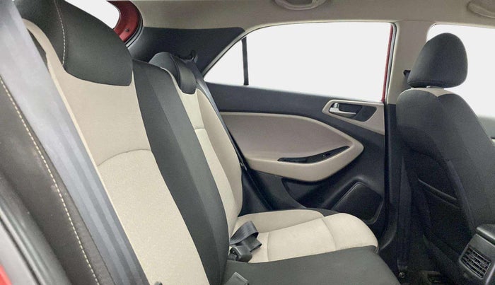 2014 Hyundai Elite i20 SPORTZ 1.2, Petrol, Manual, 46,646 km, Right Side Rear Door Cabin