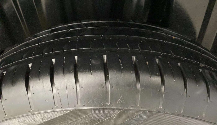 2022 Toyota Glanza E, Petrol, Manual, 24,433 km, Left Rear Tyre Tread