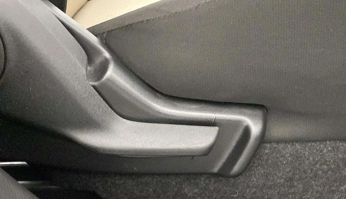 2022 Toyota Glanza E, Petrol, Manual, 24,433 km, Driver Side Adjustment Panel