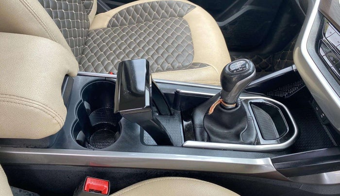 2021 Tata Harrier XT 2.0L KRYOTEC, Diesel, Manual, 50,443 km, Gear Lever