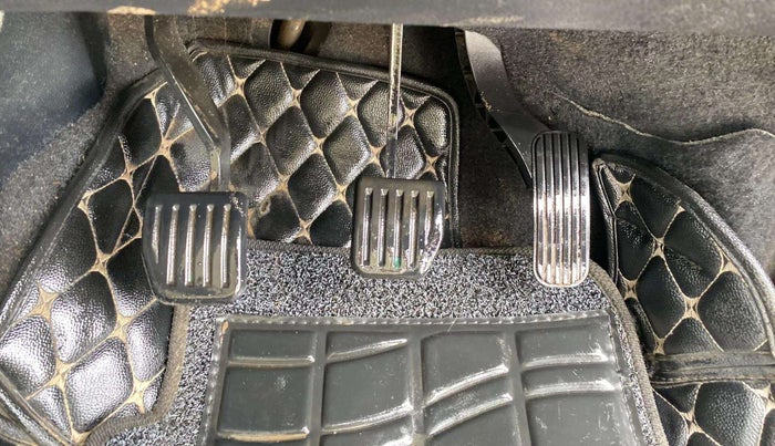 2021 Tata Harrier XT 2.0L KRYOTEC, Diesel, Manual, 50,443 km, Pedals