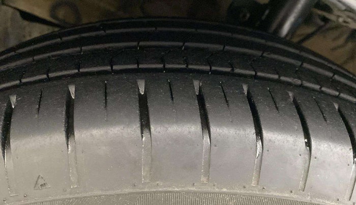 2022 Maruti Baleno SIGMA PETROL 1.2, Petrol, Manual, 28,539 km, Left Front Tyre Tread
