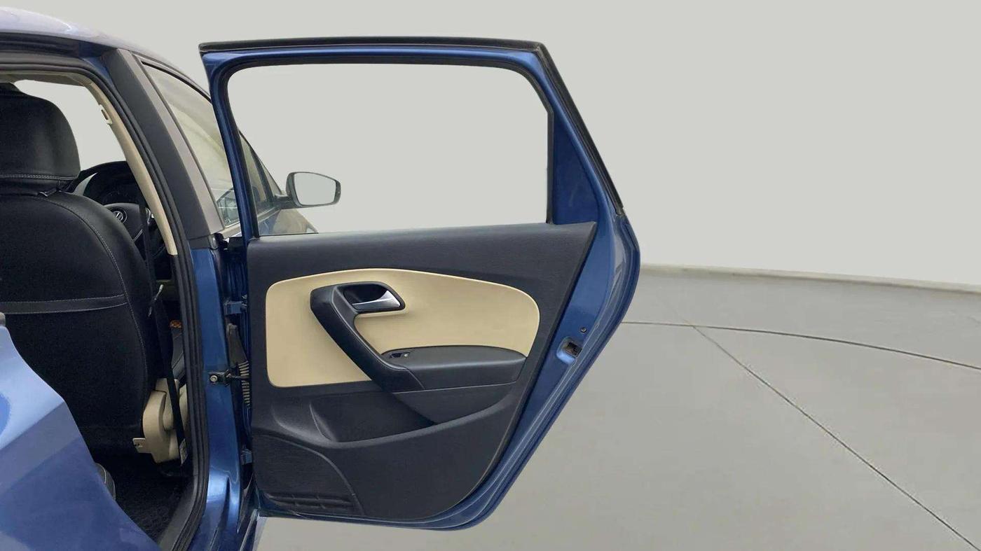 2016 Volkswagen Polo HIGHLINE1.2L, Petrol, Manual, 68,525 km, RHS Rear Door