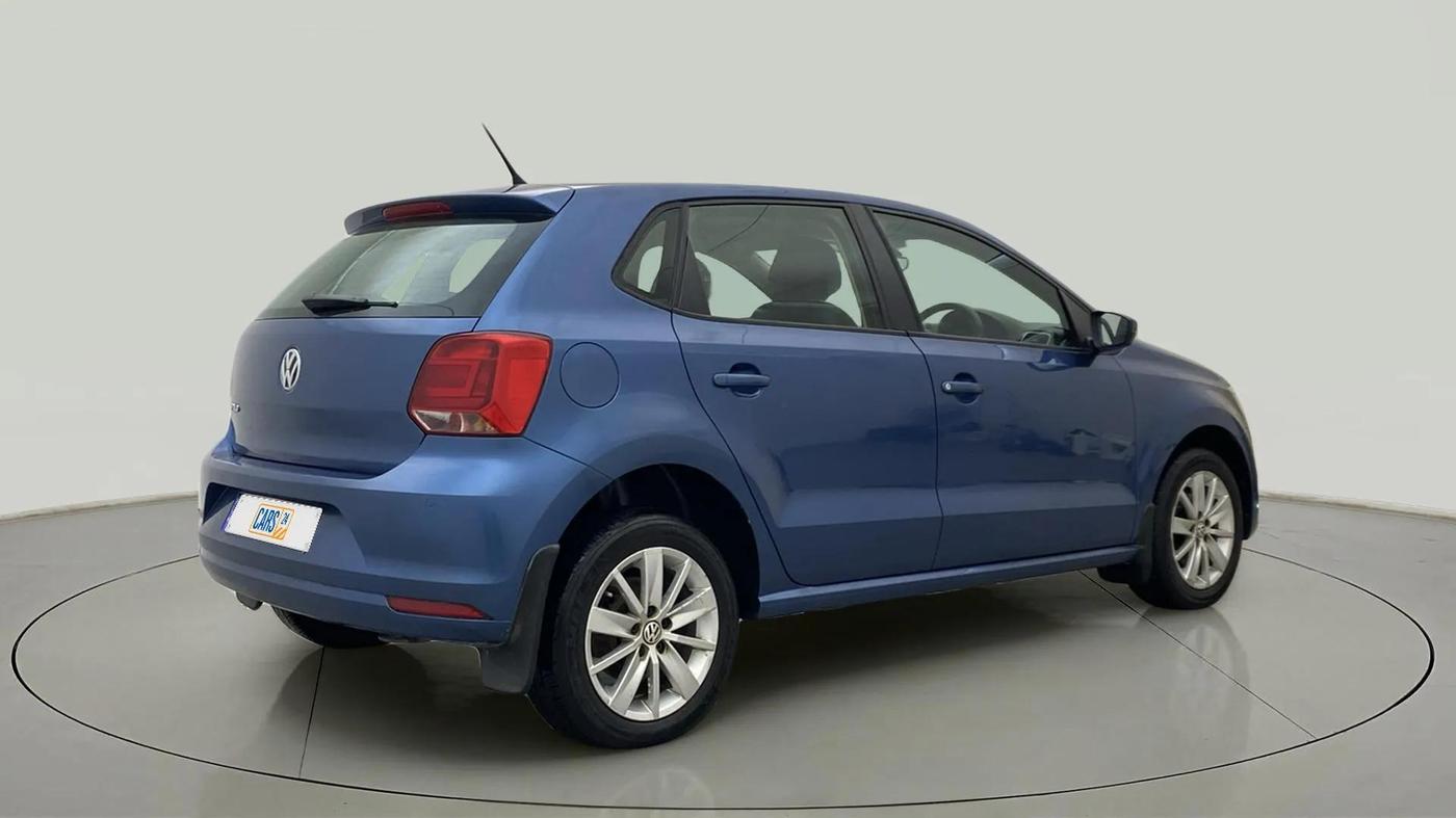 2016 Volkswagen Polo HIGHLINE1.2L, Petrol, Manual, 68,525 km, Right Back Diagonal