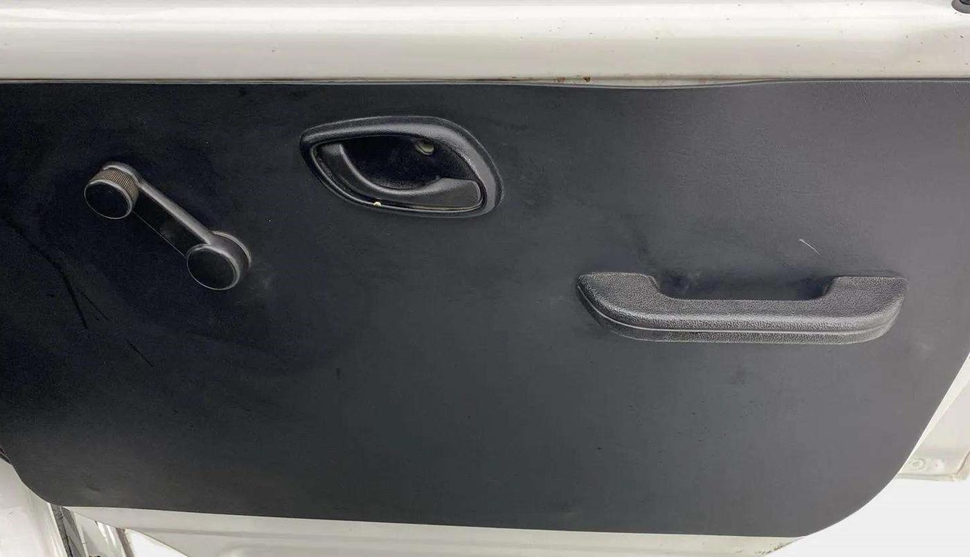 2021 Maruti Eeco 5 STR WITH A/C+HTR, Petrol, Manual, 49,163 km, Driver Side Door Panels Control