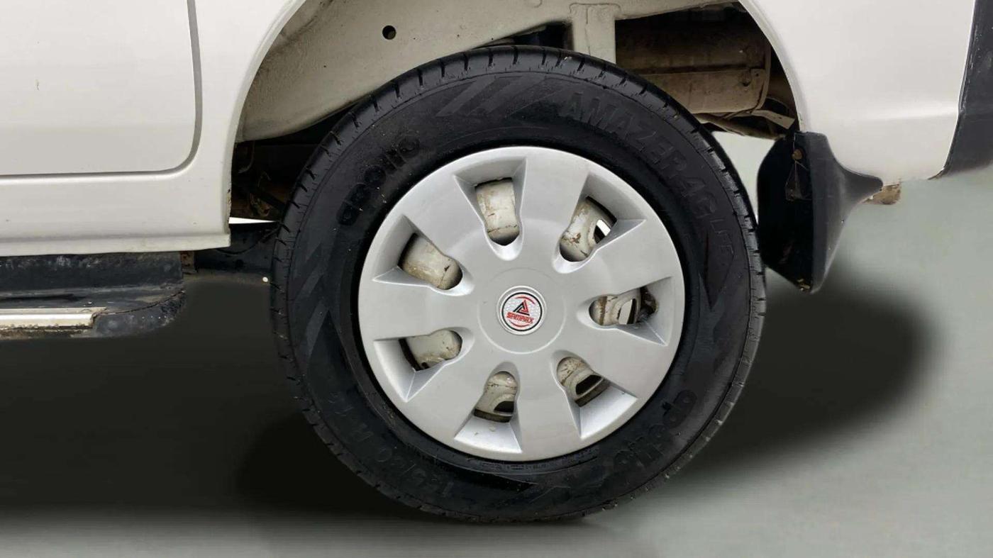 2021 Maruti Eeco 5 STR WITH A/C+HTR, Petrol, Manual, 49,163 km, Left Rear Wheel