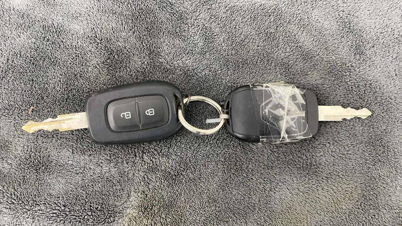 2021 Renault Kwid RXT 1.0 AMT (O), Petrol, Automatic, 22,891 km, Key Close Up
