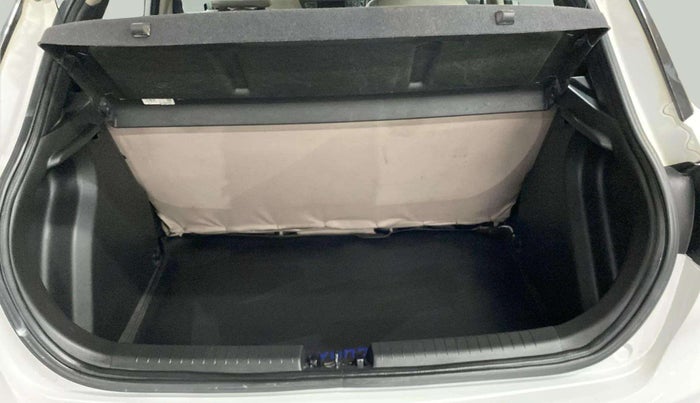 2019 Hyundai Elite i20 SPORTZ PLUS 1.2, Petrol, Manual, 10,451 km, Boot Inside