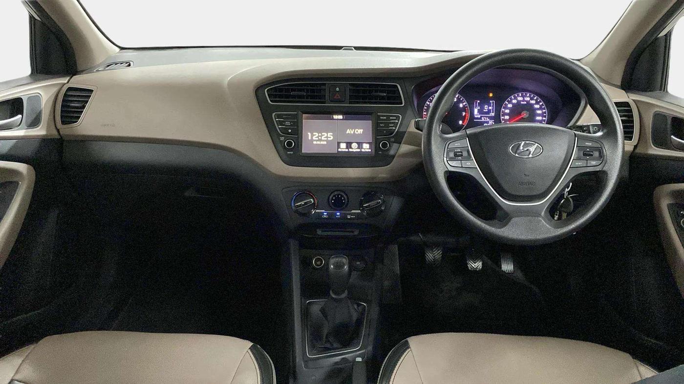 2019 Hyundai Elite i20 SPORTZ PLUS 1.2, Petrol, Manual, 10,765 km, Dashboard