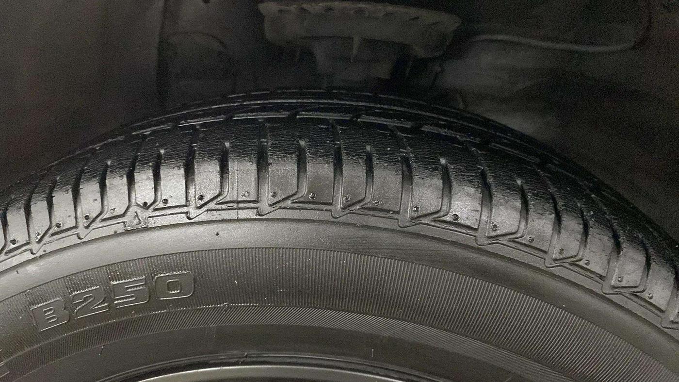 2019 Hyundai Elite i20 SPORTZ PLUS 1.2, Petrol, Manual, 10,765 km, Left Front Tyre Tread